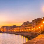 Passeggiare lungo l’Arno al tramonto: l’esperienza più romantica di Pisa Arno, Pisa