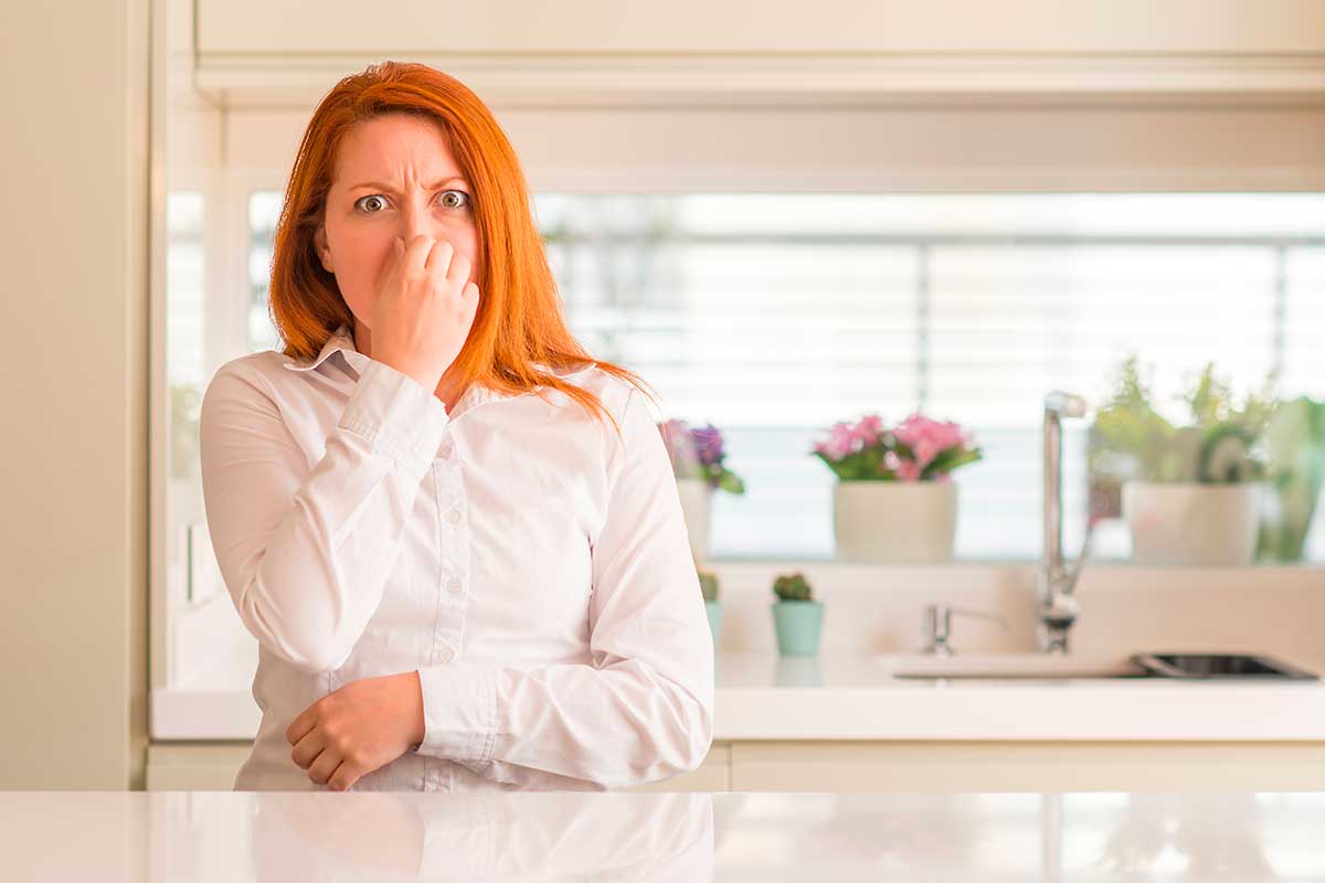 Odore di fritto in cucina: il rimedio naturale che lo fa sparire in pochi minuti