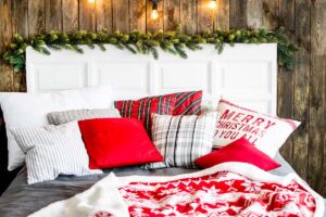 Decorare la camera da letto per Natale: piccoli tocchi che cambiano l’atmosfera