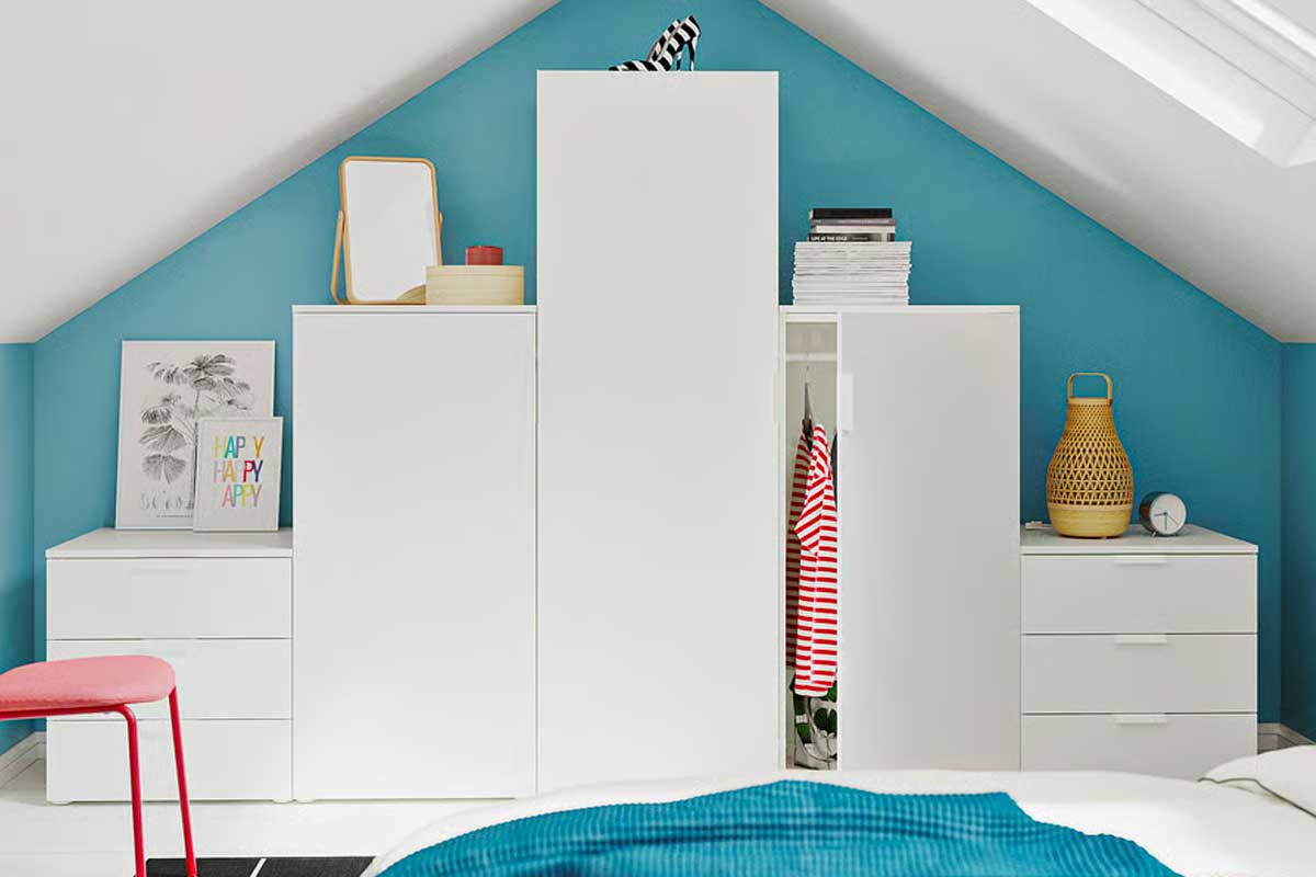 Guardaroba modulare PLATSA perfetto per la mansarda