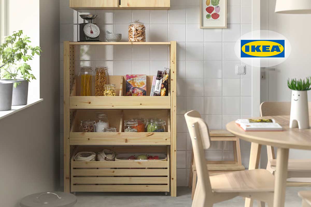 Lo scaffale IKEA che puoi usare come dispensa, libreria o mobile living