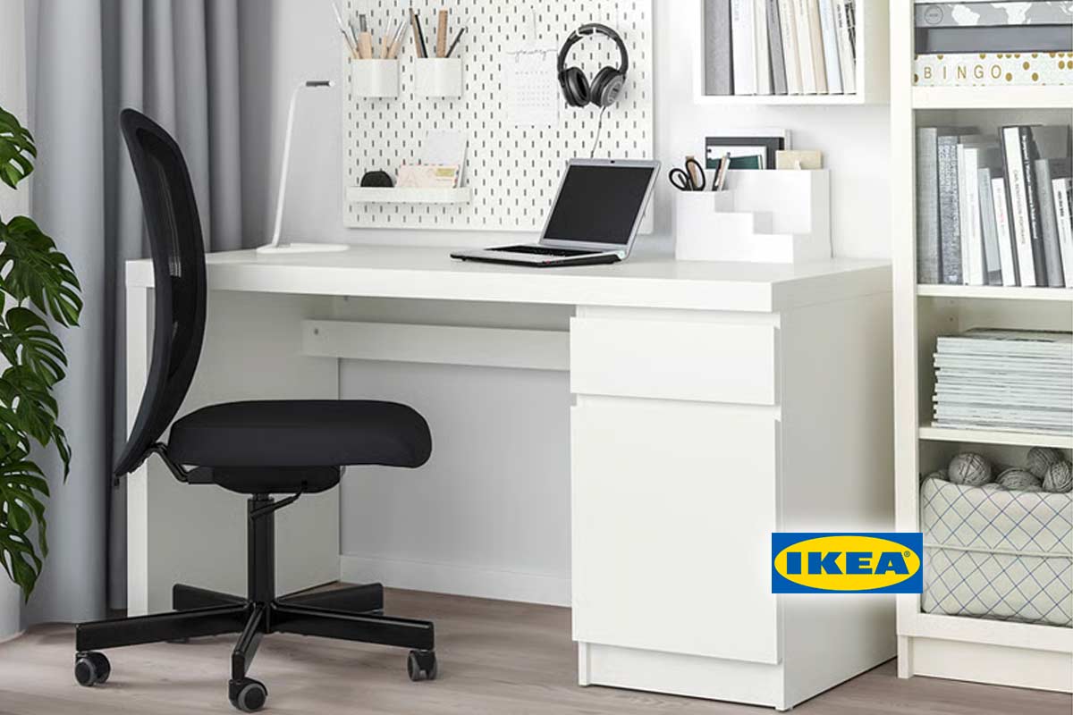 La scrivania IKEA che torna protagonista quando serve ordine (e costa meno)