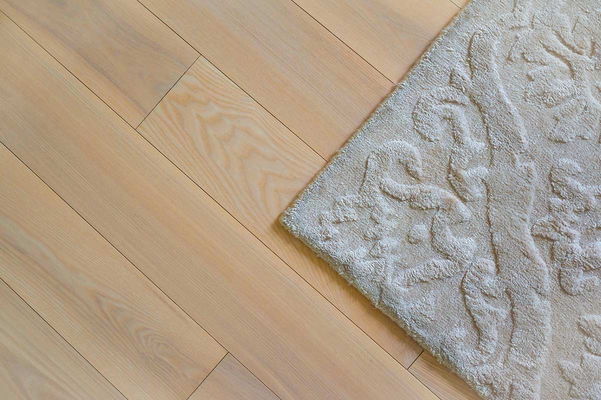 Laminato in bagno | foto © Andrii - stock adobe