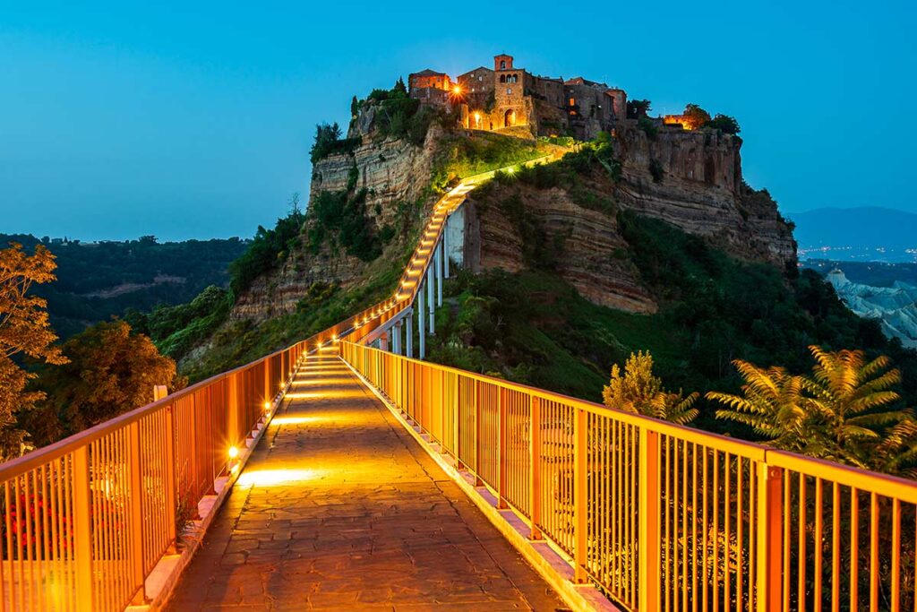 Visitare Civita: guida al borgo laziale sospeso tra fragilità e bellezza