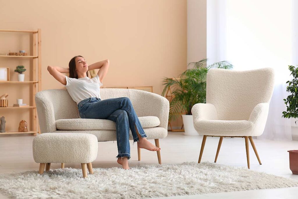 Colori che fanno respirare la casa: come le pareti influenzano la percezione di ordine