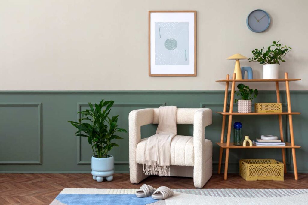 Contrasto perfetto: 4 colori di tendenza per pareti che illuminano i pavimenti scuri