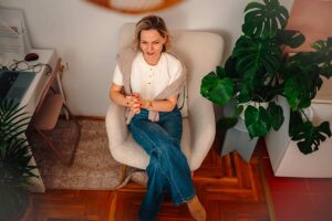 Monstera in ufficio.