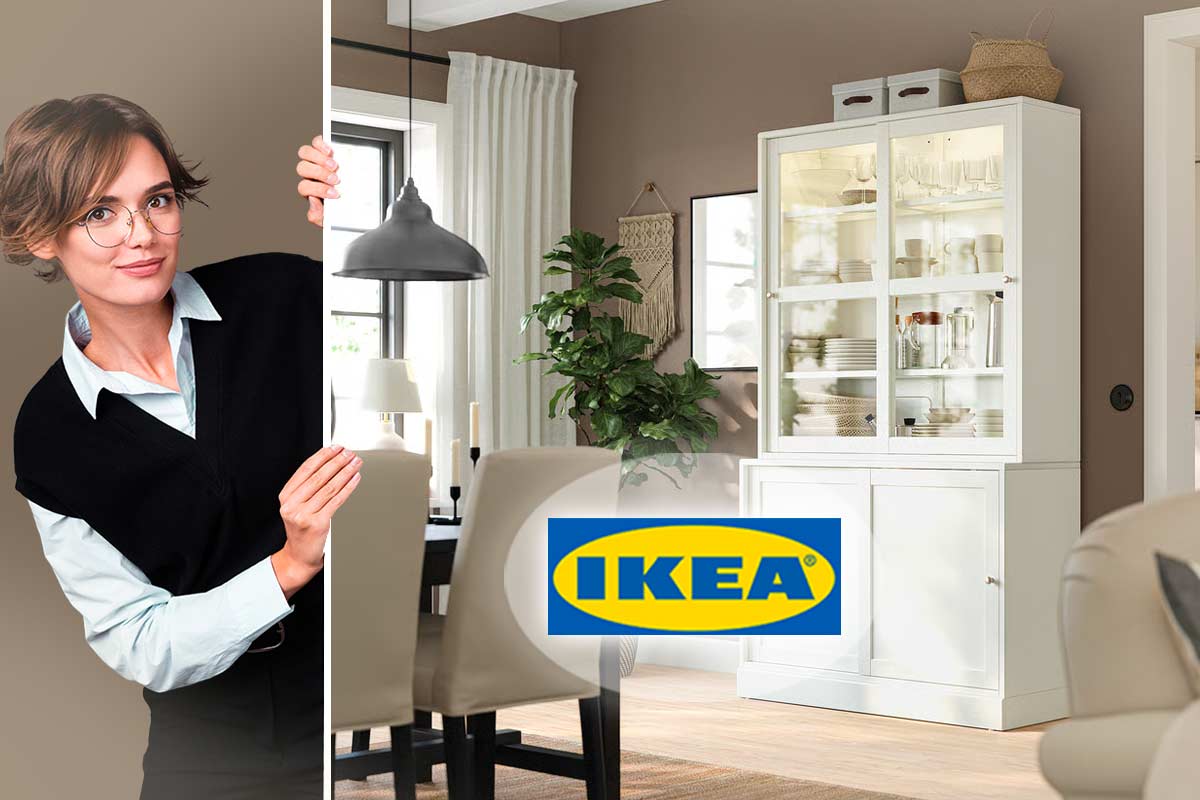 Credenza in legno massiccio Havsta di Ikea