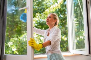 La regola meteo per pulire i vetri
