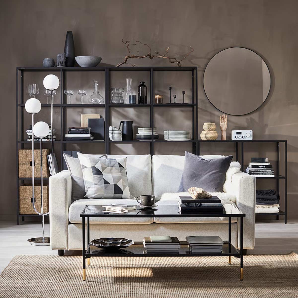 tavolino IKEA ÄSPERÖD in soggiorno