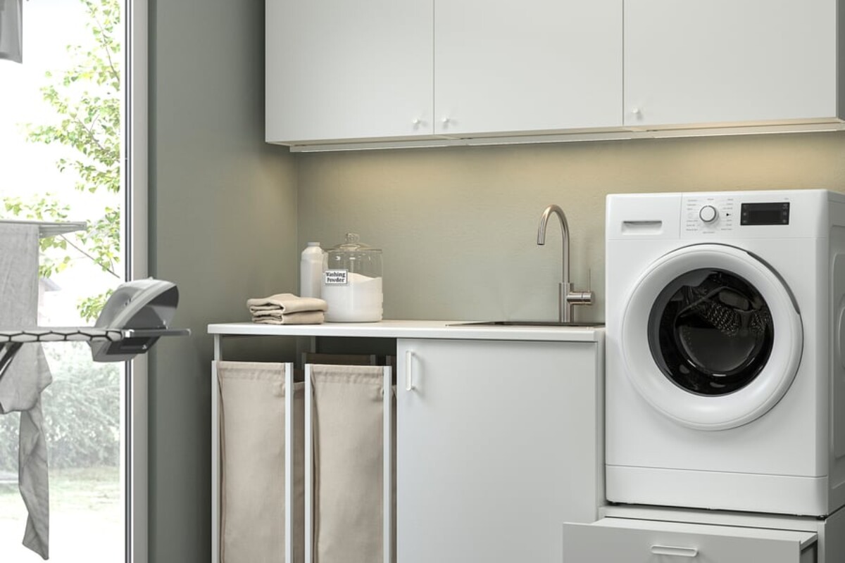 Lavatrice rialzata sulla base IKEA ENHET